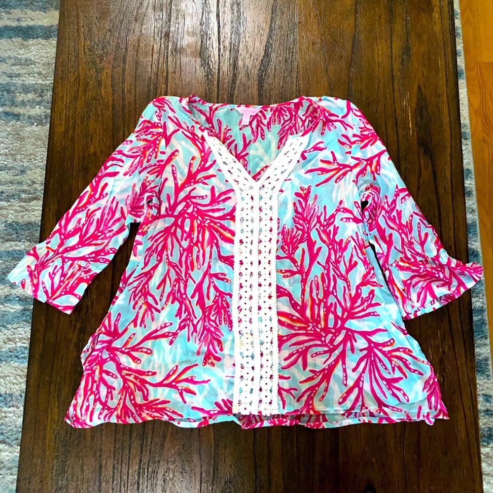 Lilly Pulitzer Lucy tunic in Under Water Escape pattern